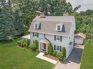 637 James St, Pelham, NY 10803