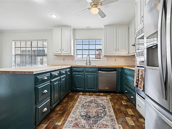 5th image of 5029 Parkforest Dr