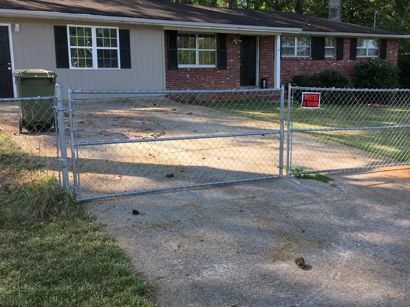 104 Carroll Cir, Carrollton, GA 30117