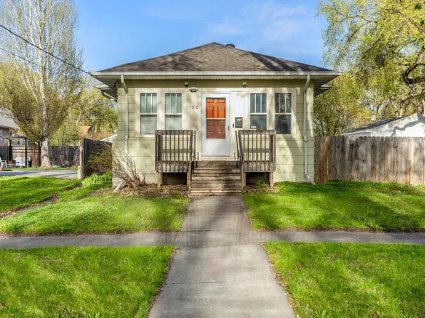 1010 11th St S, Fargo, ND 58103