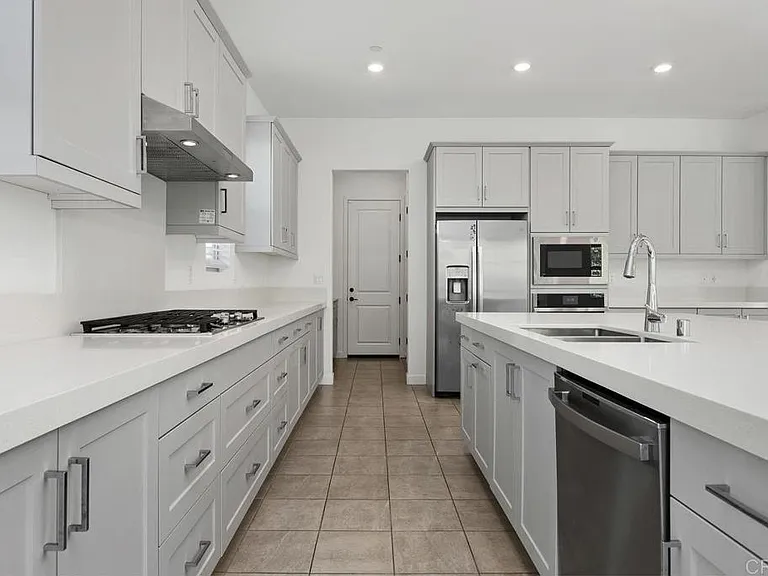 702 Westbrook Loop — Photo 6