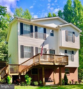 521 Barnacle Ln, Lusby, MD, 20657