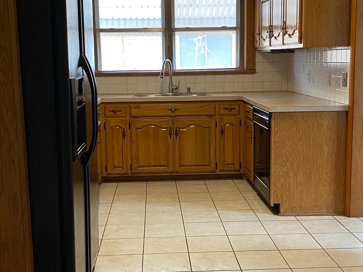 3 bed, 1.5 bath, 1199 sqft, $1,350 — Photo 4