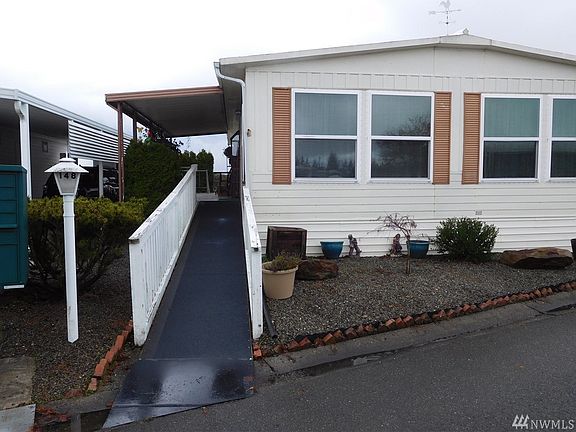 2nd image of 1415 84th St SE Unit 148