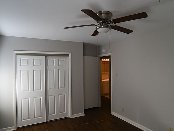 4th image of 2718 Woodbury Dr