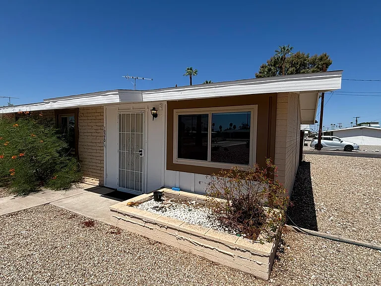 10370 W Oakmont Dr — Photo 2
