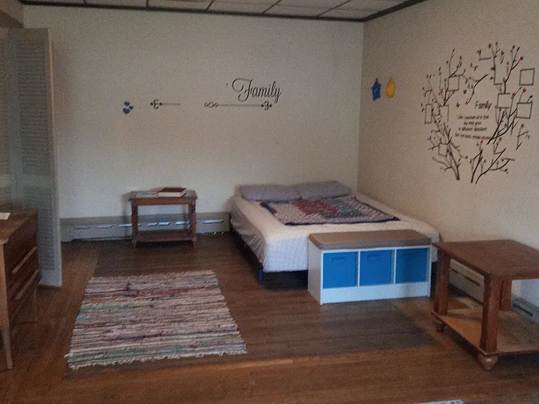 1808 Brownsville Rd #1 — Photo 2