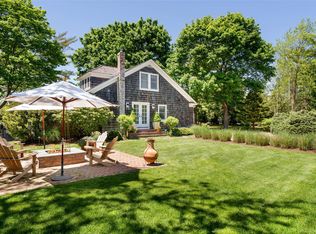 34 Shinnecock Rd, Hampton Bays, NY 11946