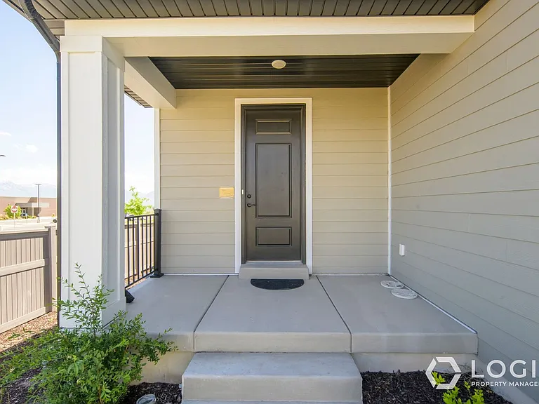5075 E Rustic Patch Rd #DOWNSTAIRS — Photo 2