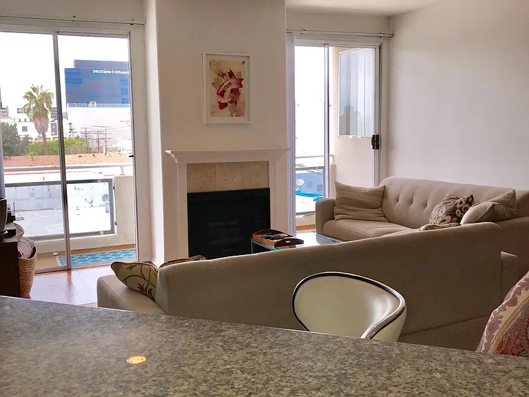 8349 Blackburn Ave #302 — Photo 122