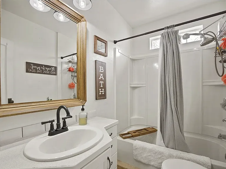 224 S Washington Ave — Photo 10