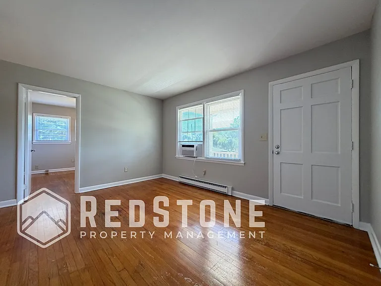 128 Friendly Rd — Photo 2