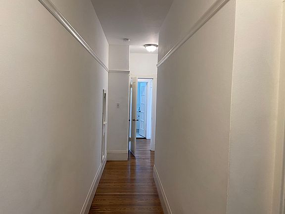 2nd image of 2805 Van Ness Ave #4