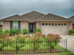 302 Summer Cove Cir NW, Madison, AL 35757