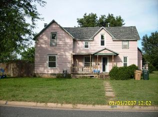 309 N Sherman St, Lyons, KS 67554