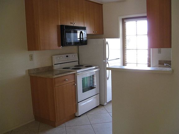4th image of 4378 Marlborough Ave APT 1