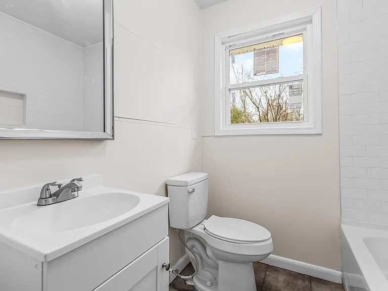 2043 Bishop Rd — Photo 10