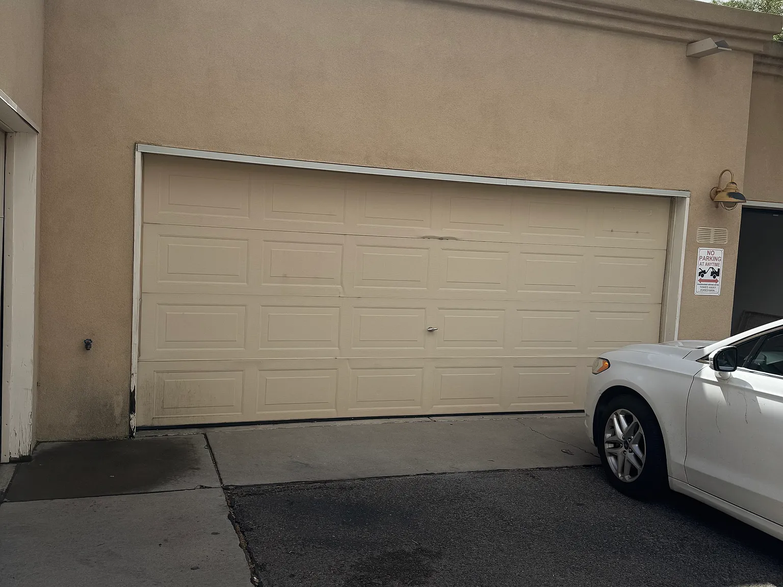 3 bed, 1200 sqft, $1,900 — Photo 3