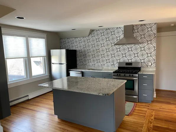 89 Irving Ave, Providence, RI 02906