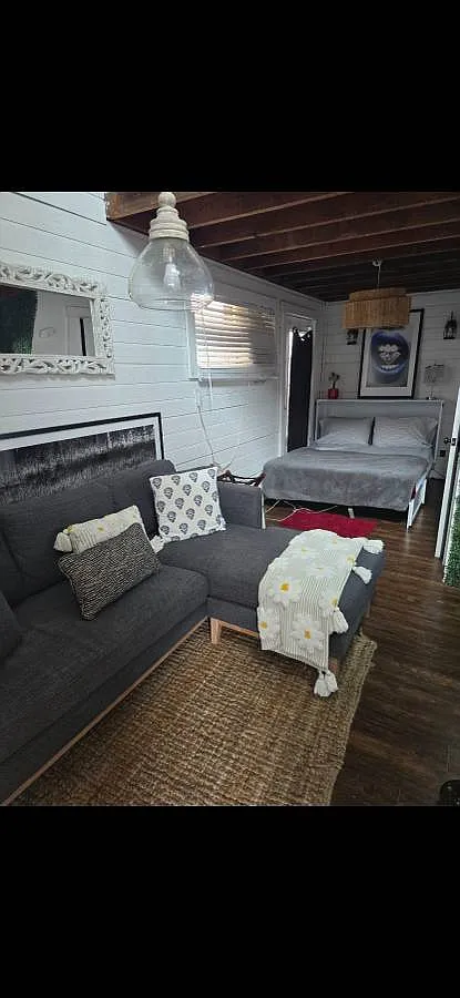 1 bed, 900 sqft, $3,300 — Photo 2