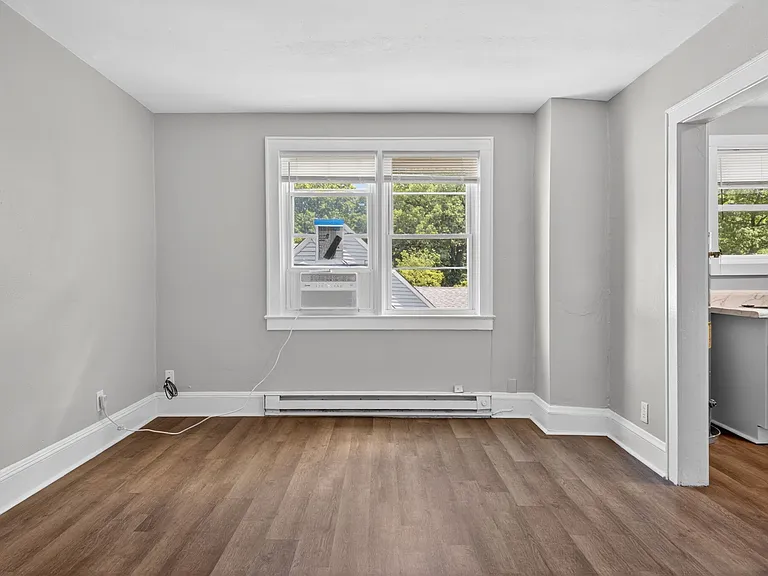 1201 Tallwood St #2 — Photo 8