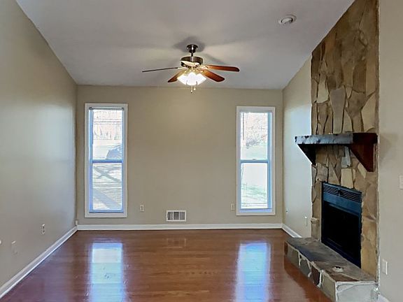 5th image of 756 Emerald Forest Cir