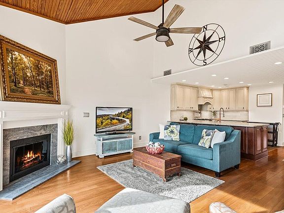 3rd image of 101 River Breeze Dr #43