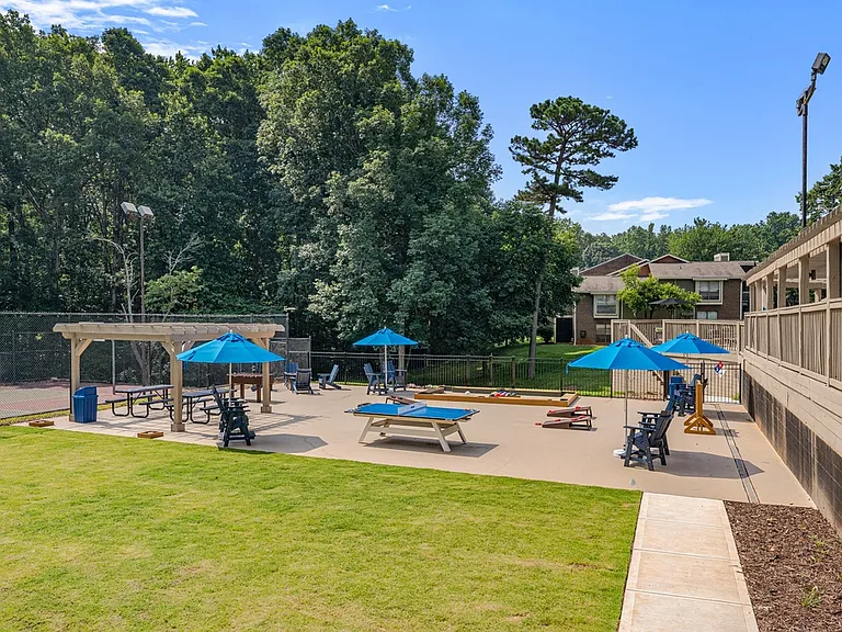 The Retreat at Lake Johnson Apartments — Photo 10