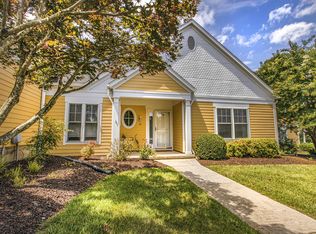 32 Golf Villa Dr, Moneta, VA 24121