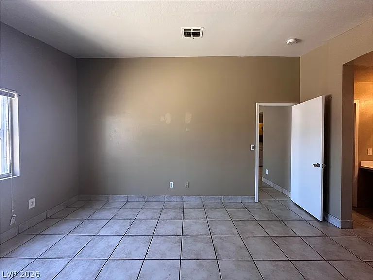 3732 Black Walnut Ave — Photo 10
