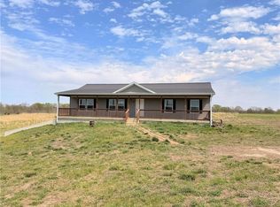 23160 235th St, Leavenworth, KS 66048