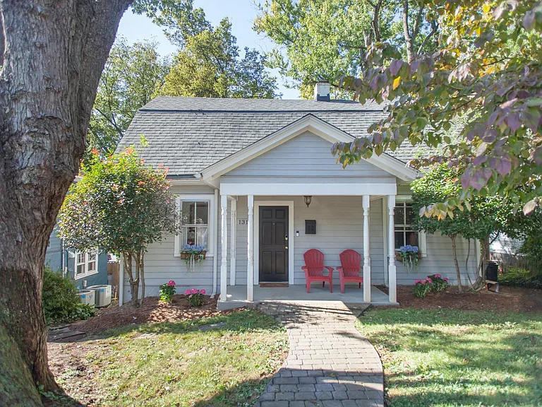 1312 Poplar St — Photo 2