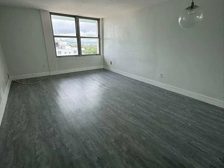 2899 Collins Ave #1708 — Photo 3