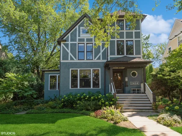 2414 Hartzell St, Evanston, IL 60201
