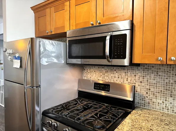 143-50 Hoover Avenue image 8 of 30