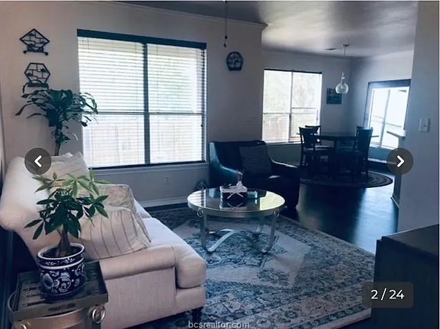 3 bed, 3.5 bath, 1590 sqft, $1,900 — Photo 2