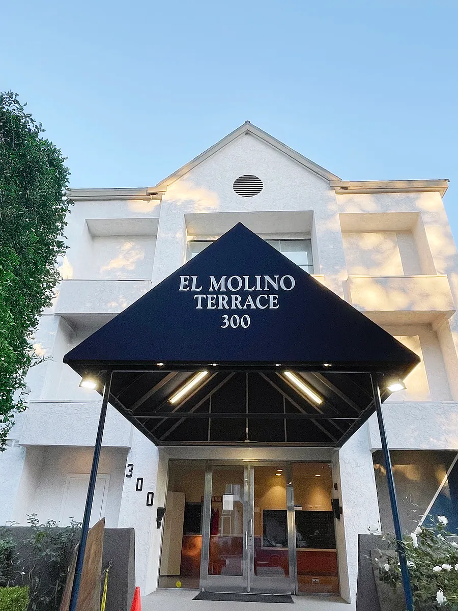 Building Photo - 300 N El Molino Ave #109