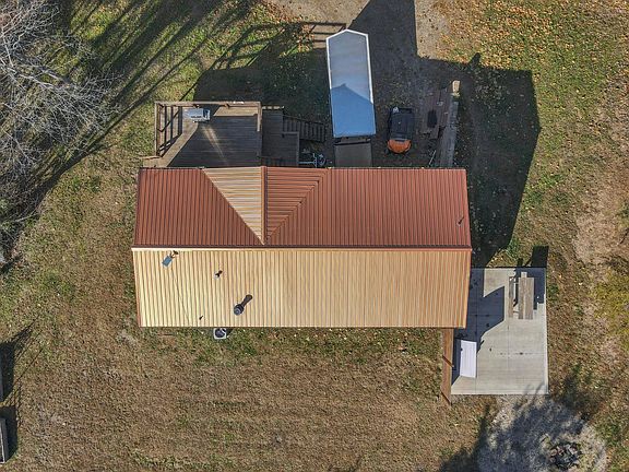 5th image of 18670 Griffith Rd
