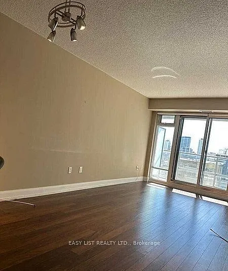 2191 Yonge St #804 — Photo 8