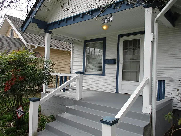 4826 S Park Ave — Photo 2