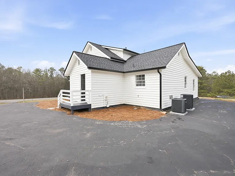 View of the property from side