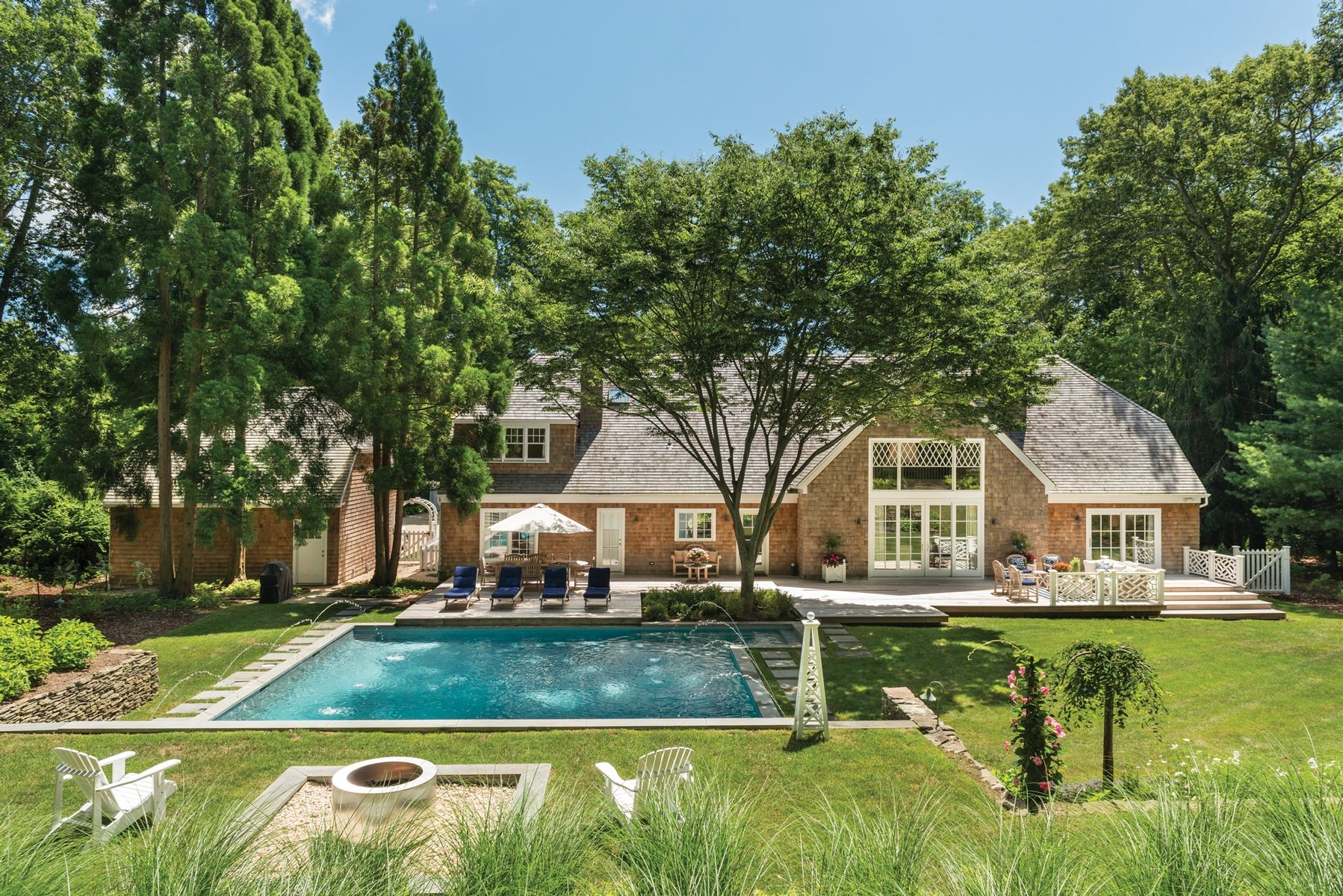 14 Old Orchard Ln in East Hampton Out East