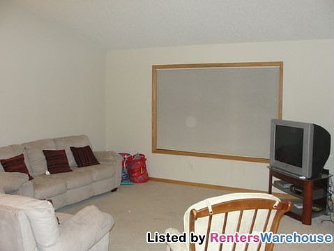 5th image of 12151 Bataan St NE