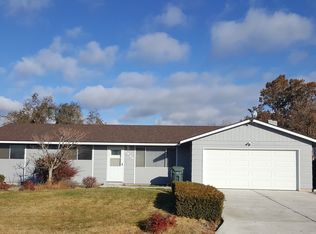 1090 Juanita Ave, Hermiston, OR 97838