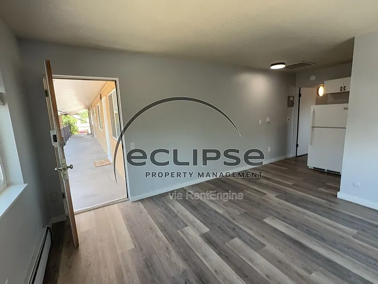 Summit View Apartments — Photo 136