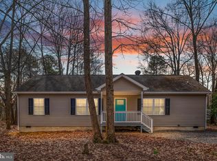 44 Juanita Ln, Colonial Beach, VA 22443