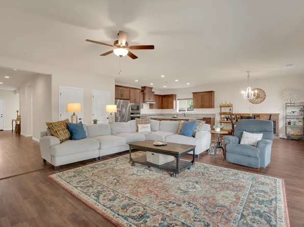 1409 Saint Andrews Ln, Ione, CA 95640