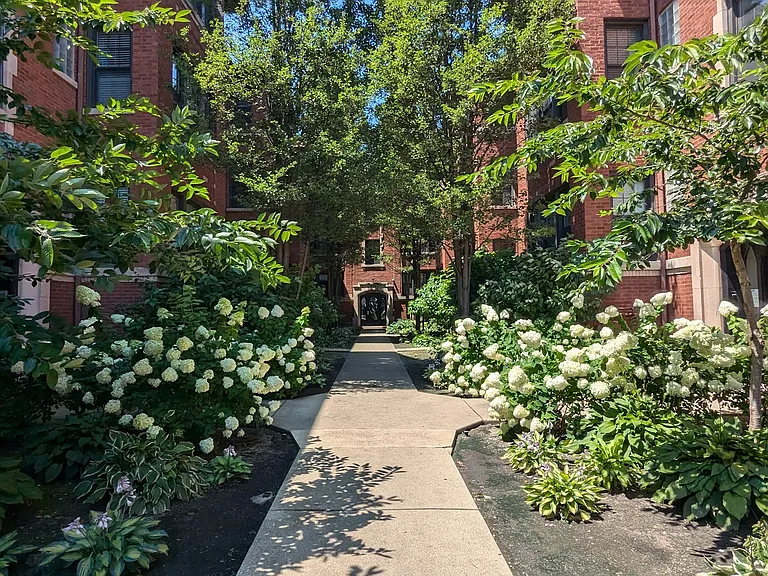 5028 N Winthrop Ave #1W — Photo 28