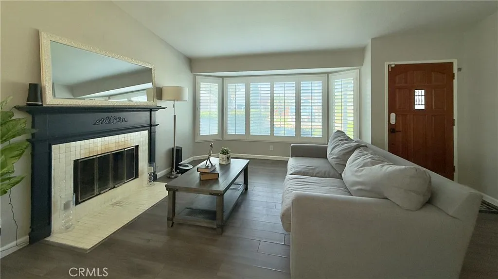 3 bed, 1498 sqft, $4,000 — Photo 4