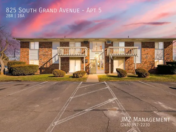 825 S Grand Ave APT 5, Fowlerville, MI 48836
